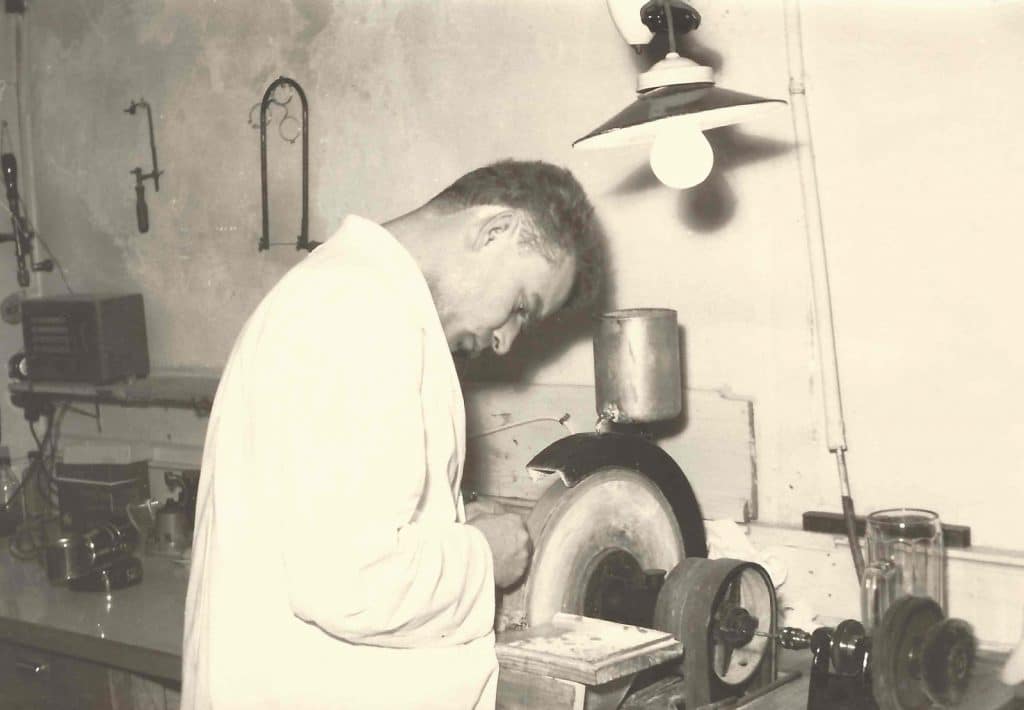 Meisterbrief Augenoptik Anton Eder